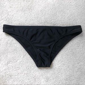 Jessica Simpson Black Bikini Bottom Size M